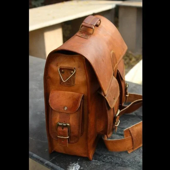 FineGoods Men's Leather Briefcase - Picture 5 of 5